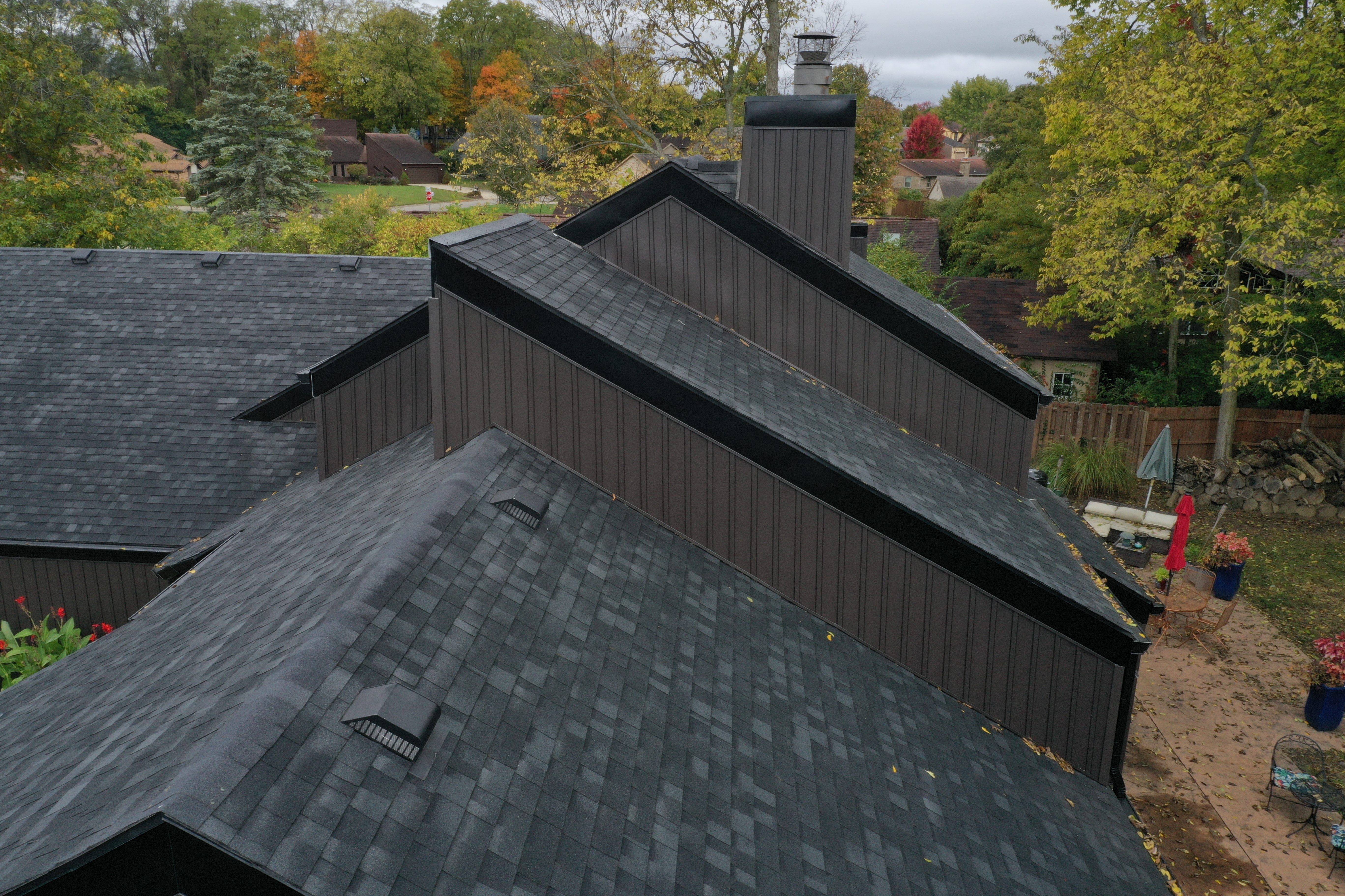 Comprehensive Maintenance Tips for Seamless Gutters
